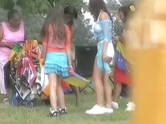 Sexy booty shorts video of a busty chick enjoying a festival