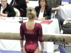 Lovely blonde gymnast with a big beautiful butt !