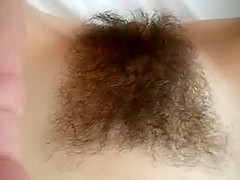 Shaving my hairy muff